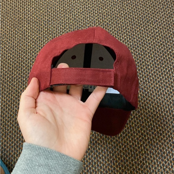 URGENT - Toronto Hat NO GENDER, Maroon & Blue, never used before - Picture 3 of 5